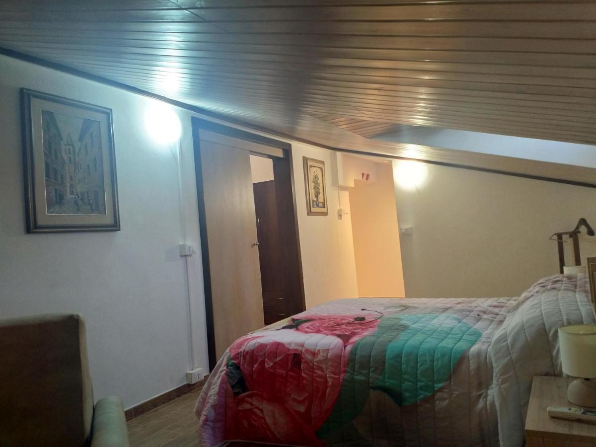 A Due Passi Apartment Арецо Екстериор снимка